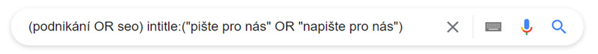 Vyhledávání na Google - použití operátorů intitle, OR a ""